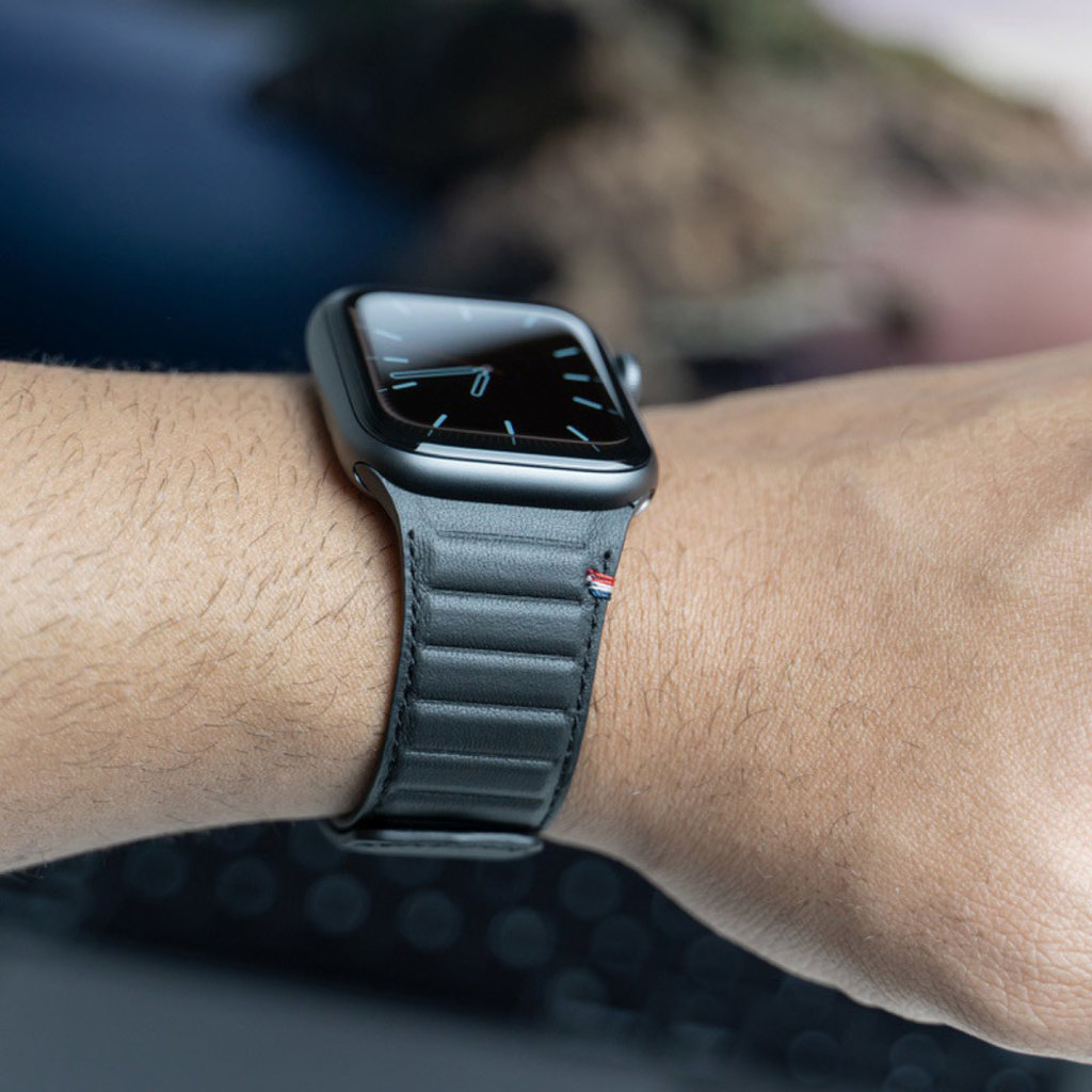 Decoded Leather Magnetic Traction Strap Black - 38mm / 40mm / 41mm - Afbeelding 4