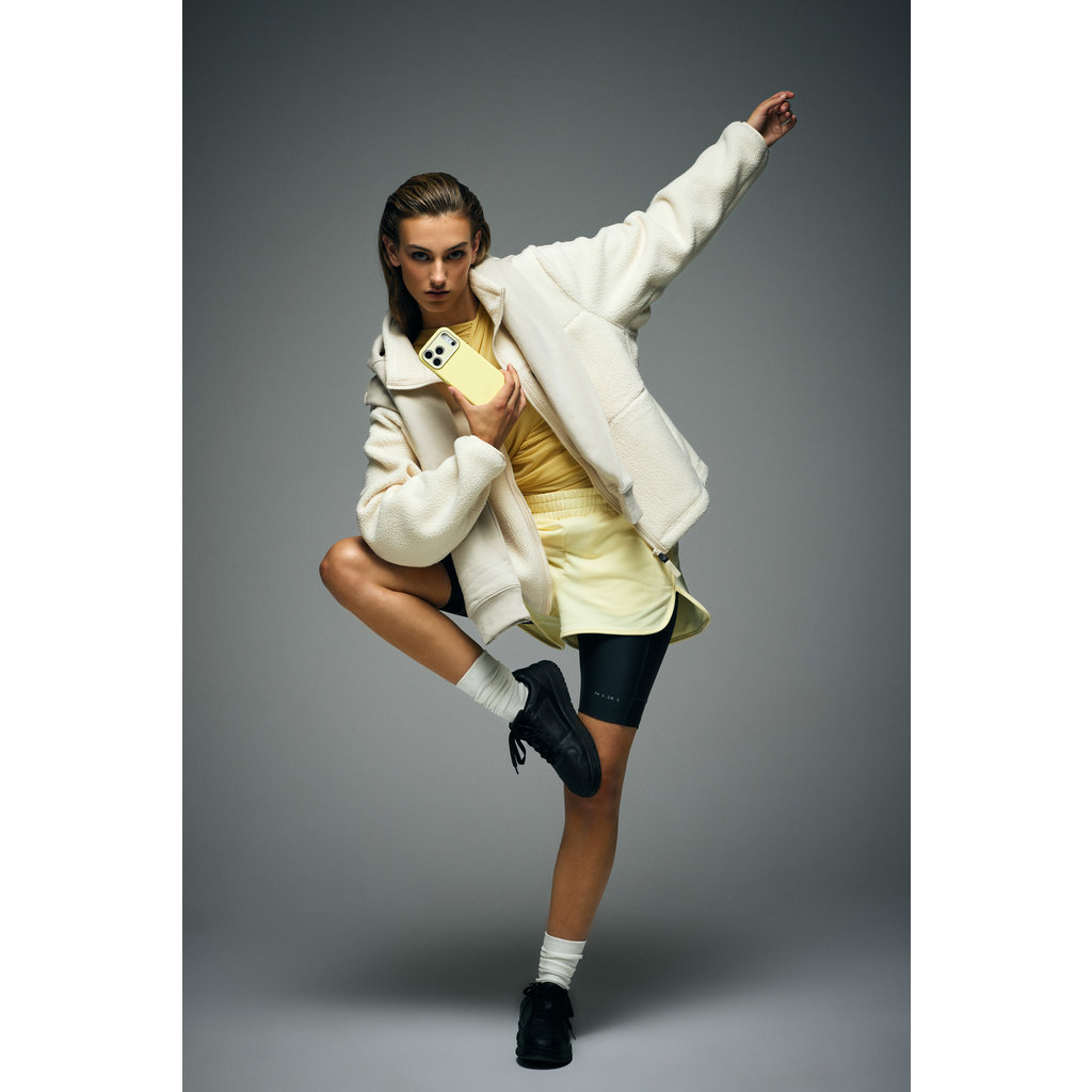 Decoded Silicone Backcover Apple iPhone 17 Pro Yuma Yellow - Afbeelding 15